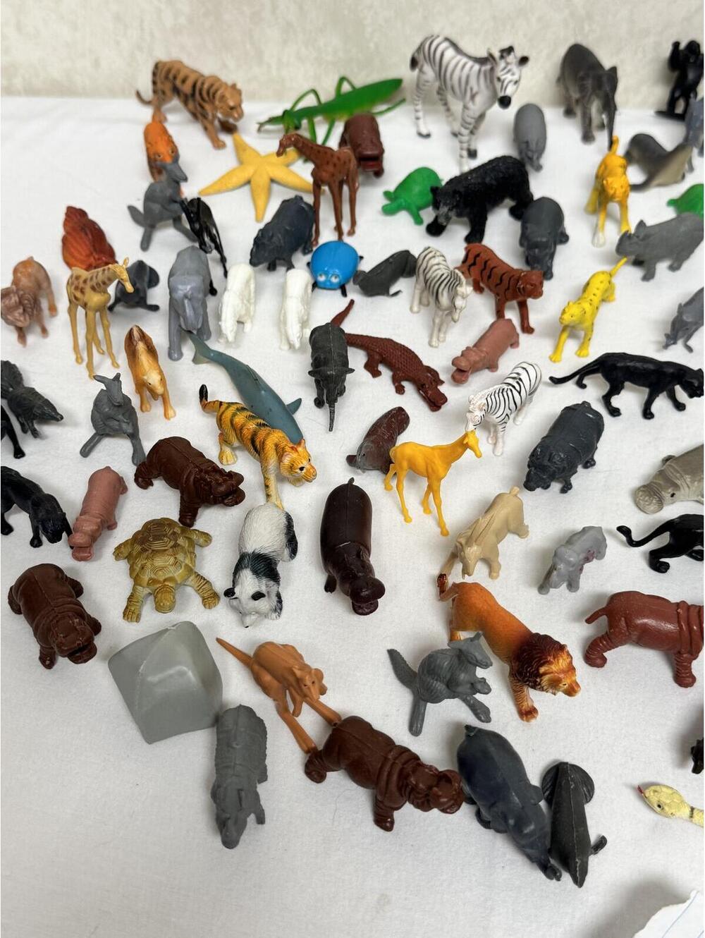 Bulk Supply Lot of 99 Miniature Plastic Animal Figurines Safari, Zoo, Ocean